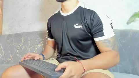 Snapshot of liam_kleiin chatting on June 19, 11:14 am LIAM KLEIN online show from June 19, 11:14 am