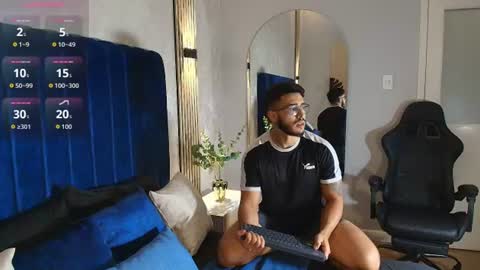 Snapshot of liam_kleiin chatting on July 17, 11:06 am LIAM KLEIN online show from July 17, 11:06 am