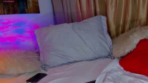 Snapshot of liam_oficial chatting on November 8, 2:45 am liam online show from November 8, 2:45 am