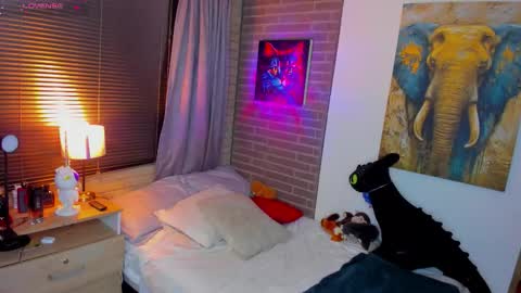 liam online show from March 24, 2:38 am