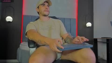 Liam online show from March 8, 2:10 pm