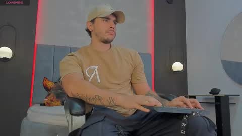 Liam online show from March 10, 11:10 pm