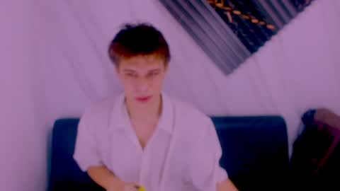 liam_york online show from April 16, 11:55 am