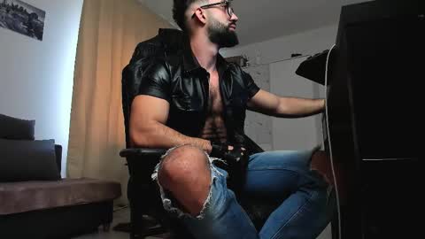 Liam online show from February 17, 8:22 am