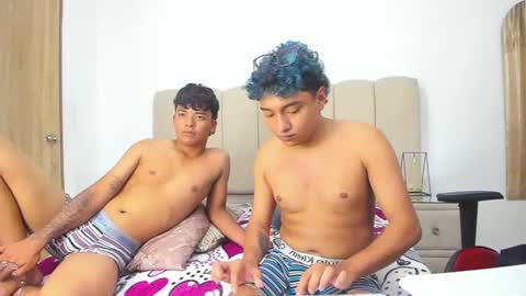 Snapshot of liamandjordan chatting on November 11, 10:32 pm LiamANDjordan online show from November 11, 10:32 pm