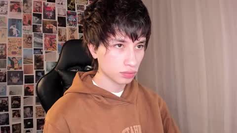 Liam online show from March 17, 5:11 am