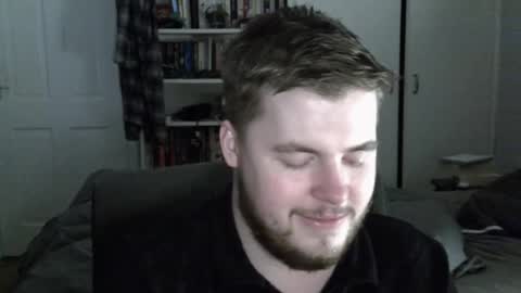 Snapshot of liamfoxx chatting on November 30, 3:54 am Liam Fox online show from November 30, 3:54 am