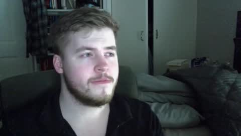 Snapshot of liamfoxx chatting on March 13, 2:51 am Liam Fox online show from March 13, 2:51 am