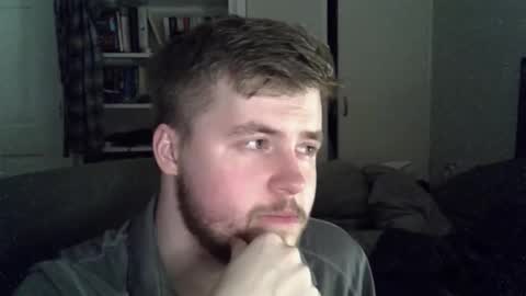 Snapshot of liamfoxx chatting on March 17, 1:54 am Liam Fox online show from March 17, 1:54 am