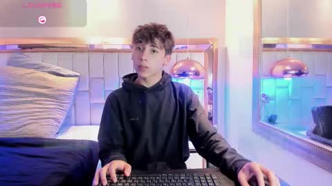 liaml_18_ online show from November 24, 9:25 pm