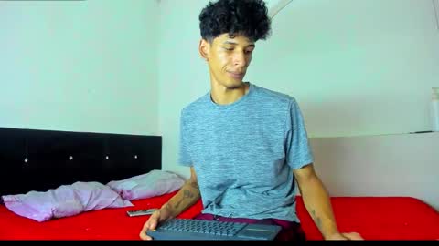 LIAM  KAI online show from February 19, 2:51 am