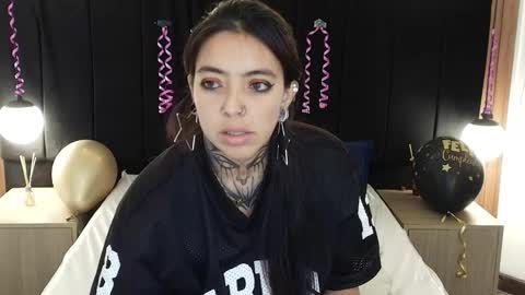 L I A M O N R O E online show from March 24, 12:21 pm