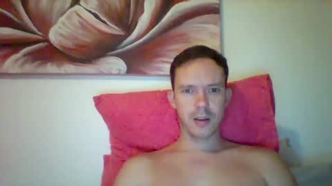 Snapshot of liamrosezn chatting on December 17, 7:15 pm LiamRose online show from December 17, 7:15 pm