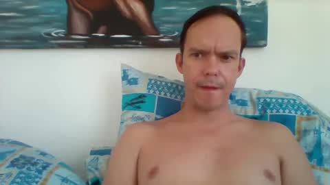 Snapshot of liamrosezn chatting on February 24, 5:54 am LiamRose online show from February 24, 5:54 am