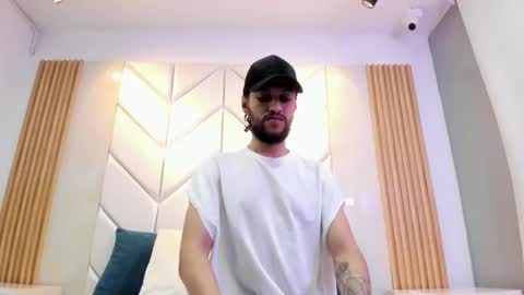 Snapshot of liamsamderz chatting on October 19, 12:06 pm LiamSamderz online show from October 19, 12:06 pm