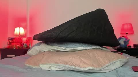 liamtrevor online show from November 20, 8:52 pm