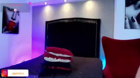 liam online show from January 8, 5:32 am