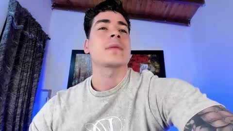 liamwyatt_ online show from January 8, 3:42 am