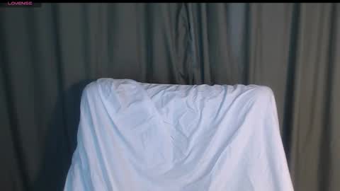 Snapshot of lian_eathan chatting on November 8, 9:57 pm lian_eathan online show from November 8, 9:57 pm