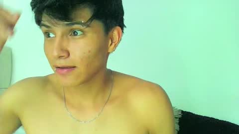 lian_y_dilan online show from March 24, 10:15 pm