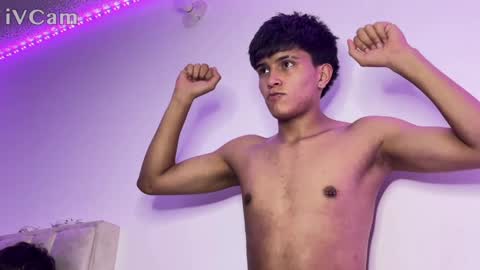 lian_y_dilan online show from April 14, 11:00 pm