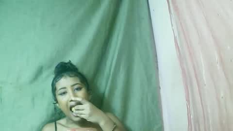 Liana9794 online show from May 15, 9:27 am