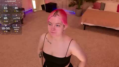 Snapshot of liana_blush chatting on July 20, 6:10 pm Liana online show from July 20, 6:10 pm