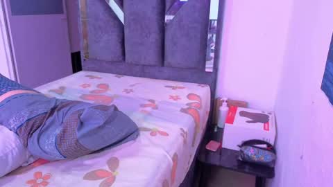 liana_hott online show from April 2, 12:14 pm