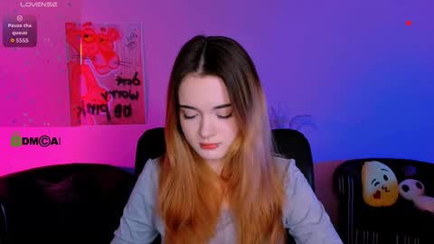 Little Liana  online show from December 19, 7:54 pm