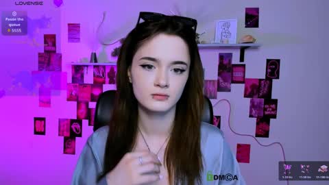 Little Liana  online show from April 4, 7:33 pm