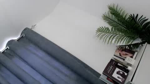 Snapshot of liana_star chatting on July 29, 3:48 am call me liana online show from July 29, 3:48 am