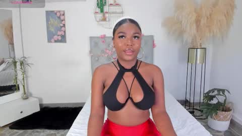 Lianasmith online show from March 30, 9:05 pm