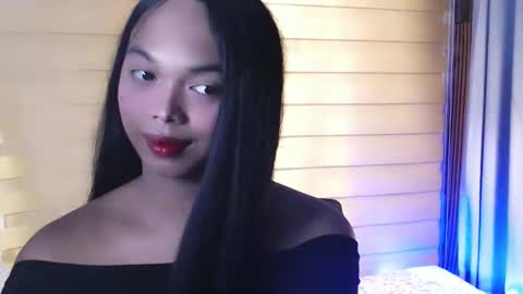 CALL ME LIANNA online show from March 8, 4:00 pm