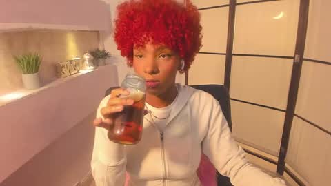 LiannaDixon online show from January 5, 4:06 pm