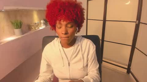 LiannaDixon online show from January 5, 7:07 pm