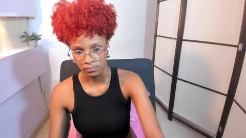 LiannaDixon online show from January 24, 5:00 pm