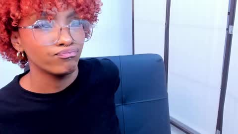 LiannaDixon online show from March 4, 9:11 pm