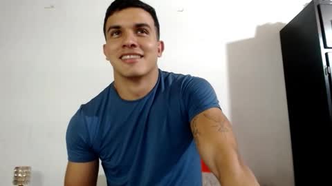 Snapshot of lianstonne chatting on February 25, 6:50 pm Liamstonne online show from February 25, 6:50 pm