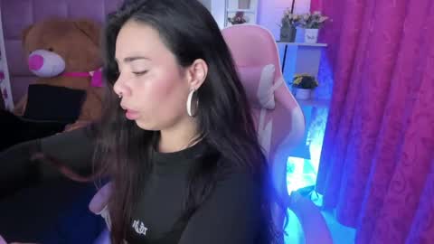 liany_taylor online show from April 16, 2:56 am