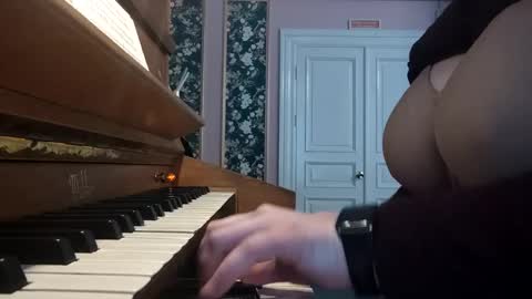 liaorgel online show from February 2, 7:52 am