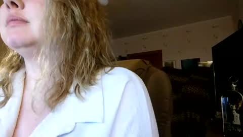 liaorgel online show from March 29, 5:46 pm