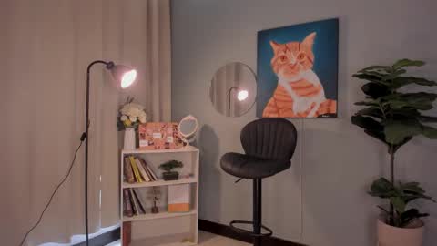 Lia online show from March 4, 2:45 pm