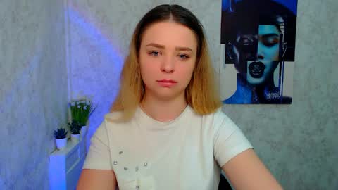 Liara online show from May 13, 6:44 am