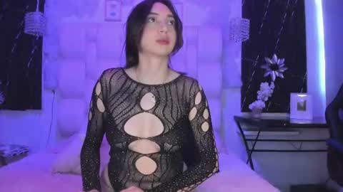 liarossi_ online show from July 10, 11:46 am