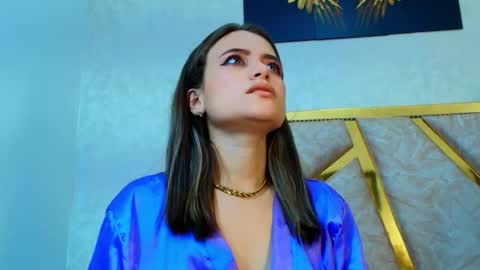 Snapshot of liaruso chatting on December 23, 12:46 am liaross online show from December 23, 12:46 am