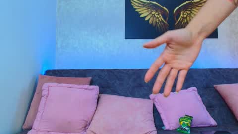 Snapshot of liaruso chatting on February 17, 8:15 pm liaross online show from February 17, 8:15 pm