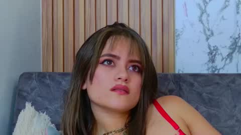 Snapshot of liaruso chatting on October 24, 1:57 am liaross online show from October 24, 1:57 am