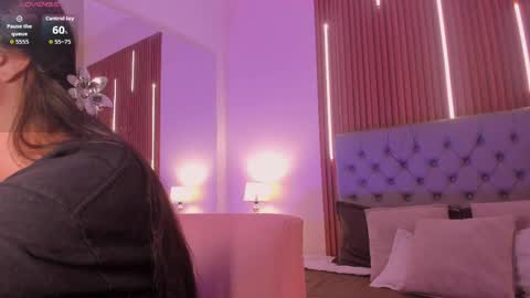 liasalvatore online show from April 15, 1:51 pm