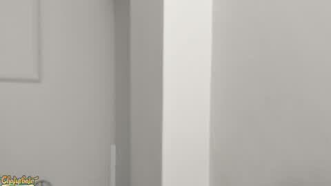 liastarkk online show from April 16, 1:01 pm