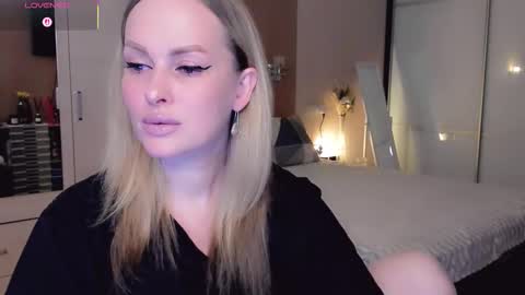 Snapshot of libby_nora chatting on February 27, 9:20 am Libby online show from February 27, 9:20 am